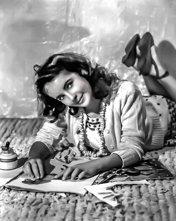 Portrait of Young Elizabeth Taylor Black and White