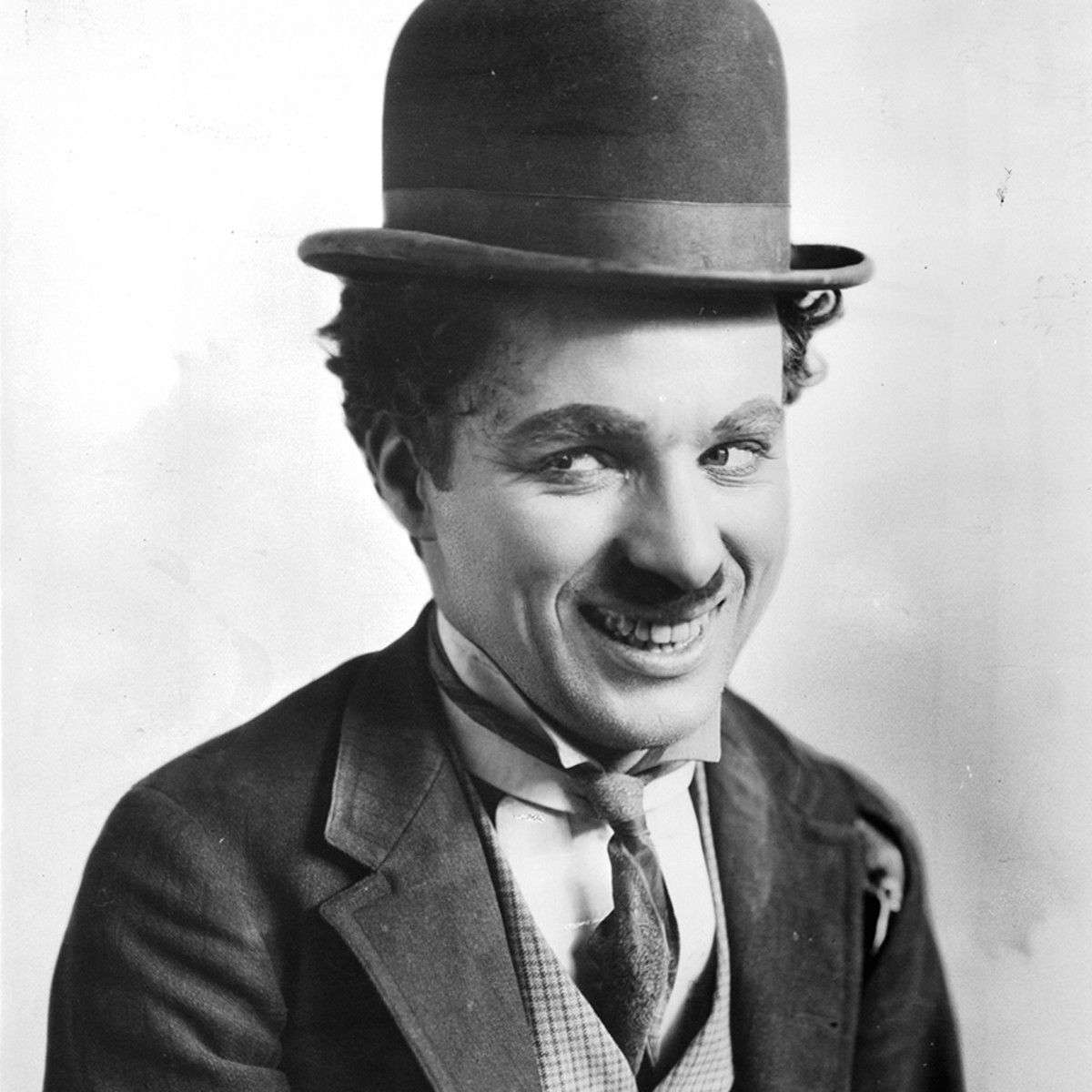 Charlie Chaplin Net Worth - Who Inherited The Wealth Of The Richest Actor?