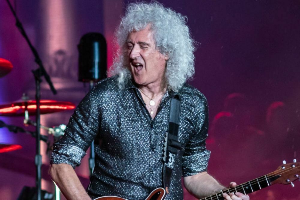 Brian May On Stage