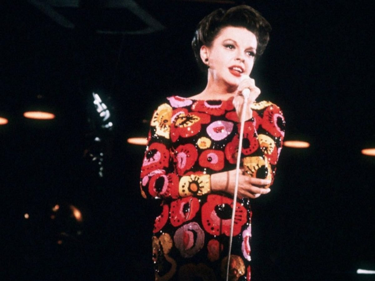 Judy Garland Singing