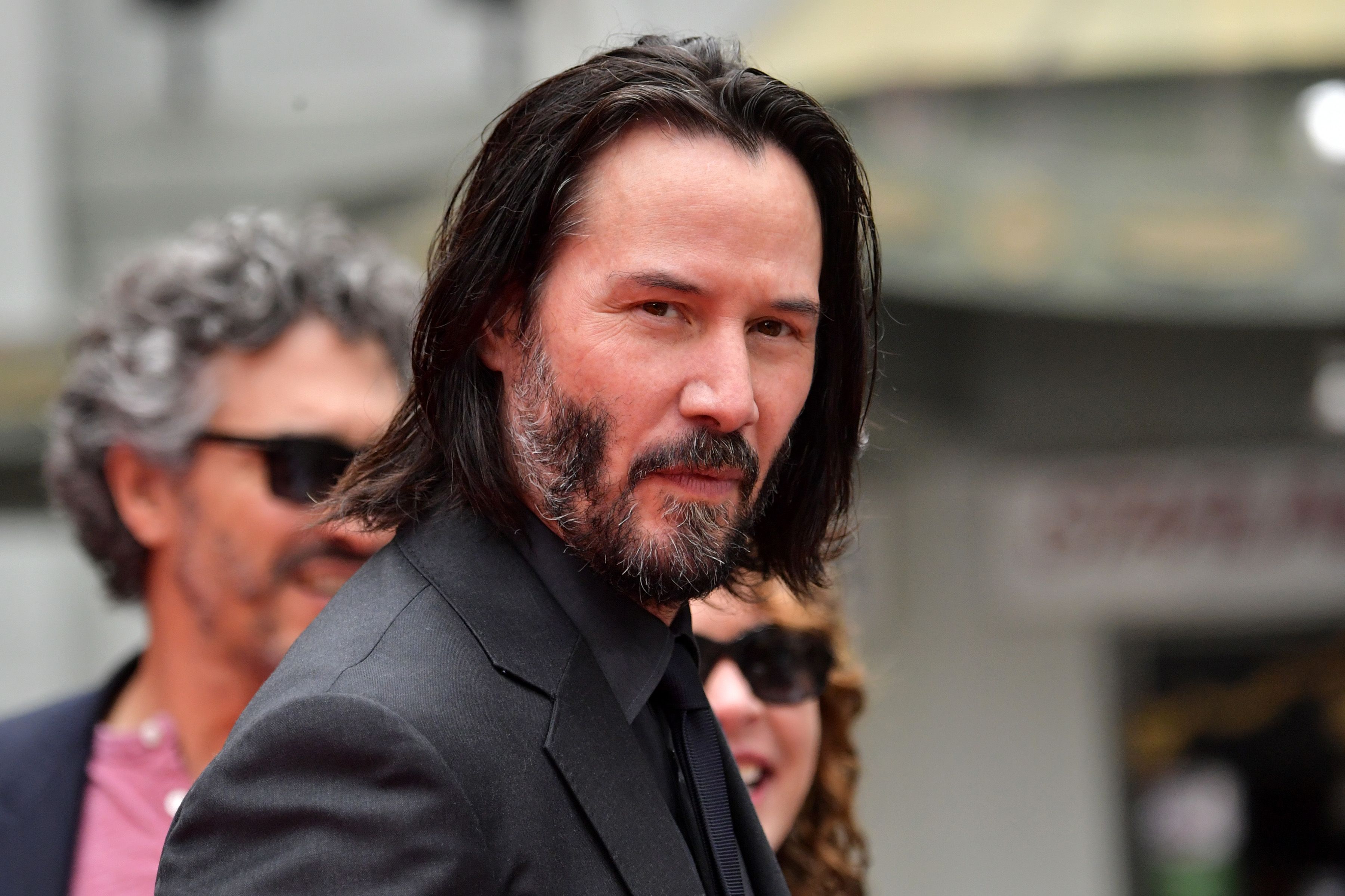 Keanu Reeves Beard - A Look Into The '90s Hollywood Icon's Facial Hair Journey