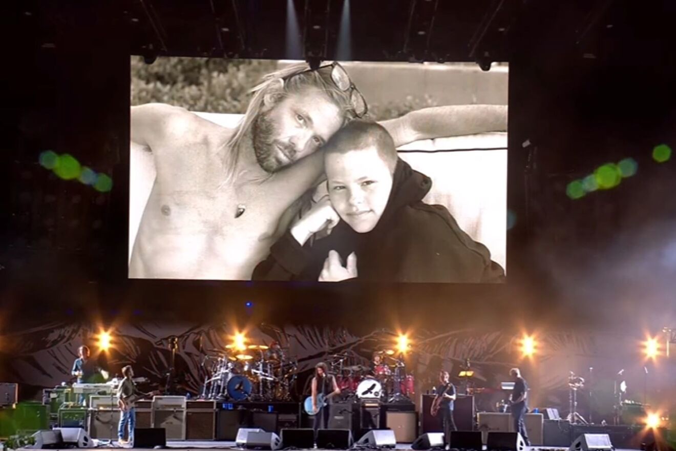 Taylor Hawkins' Son Performs In Dad's Honor - 'My Hero' For His Dad's Tribute