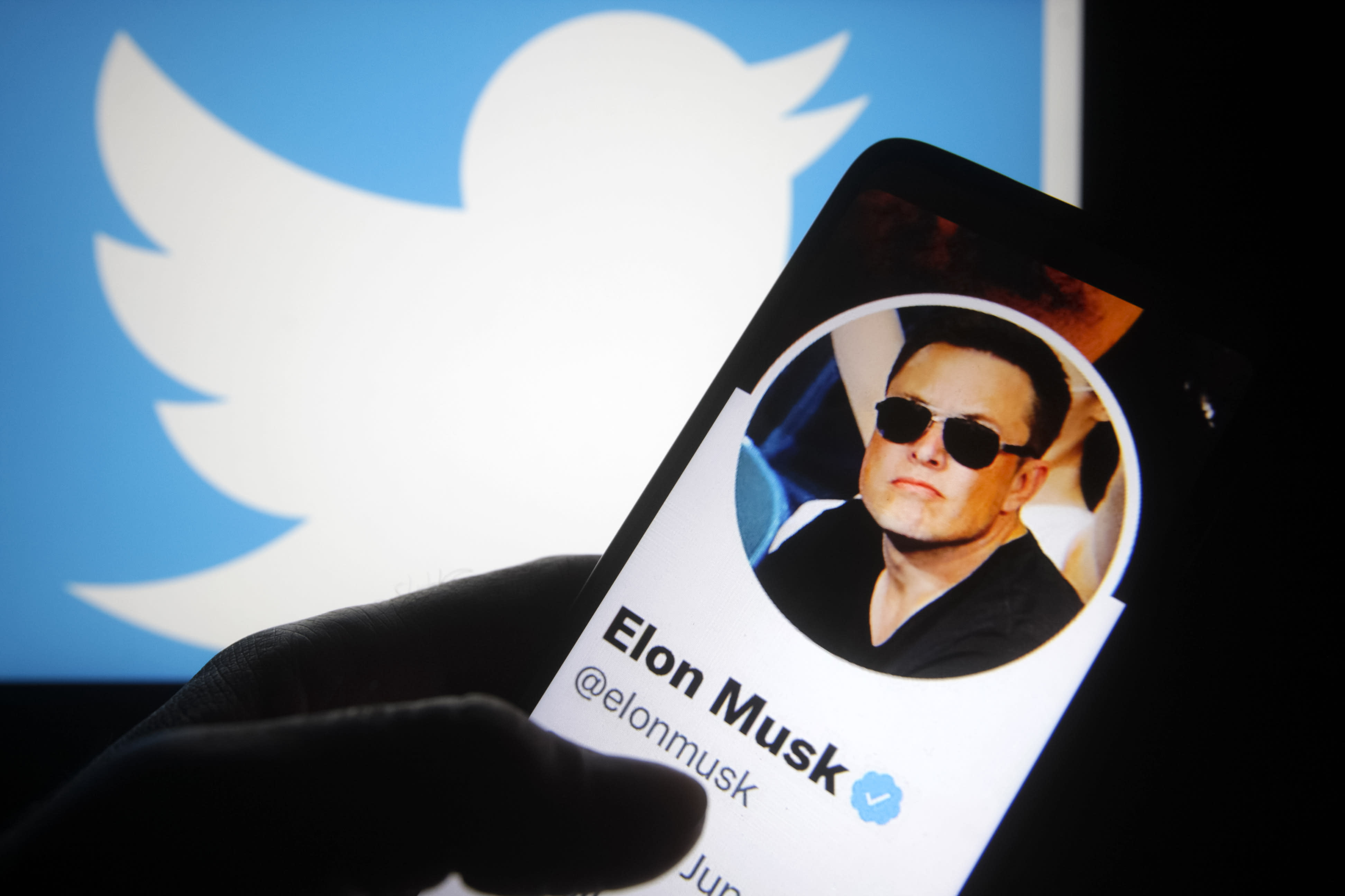 Celebrities Are Starting To Leave Twitter After Elon Musk Takeover