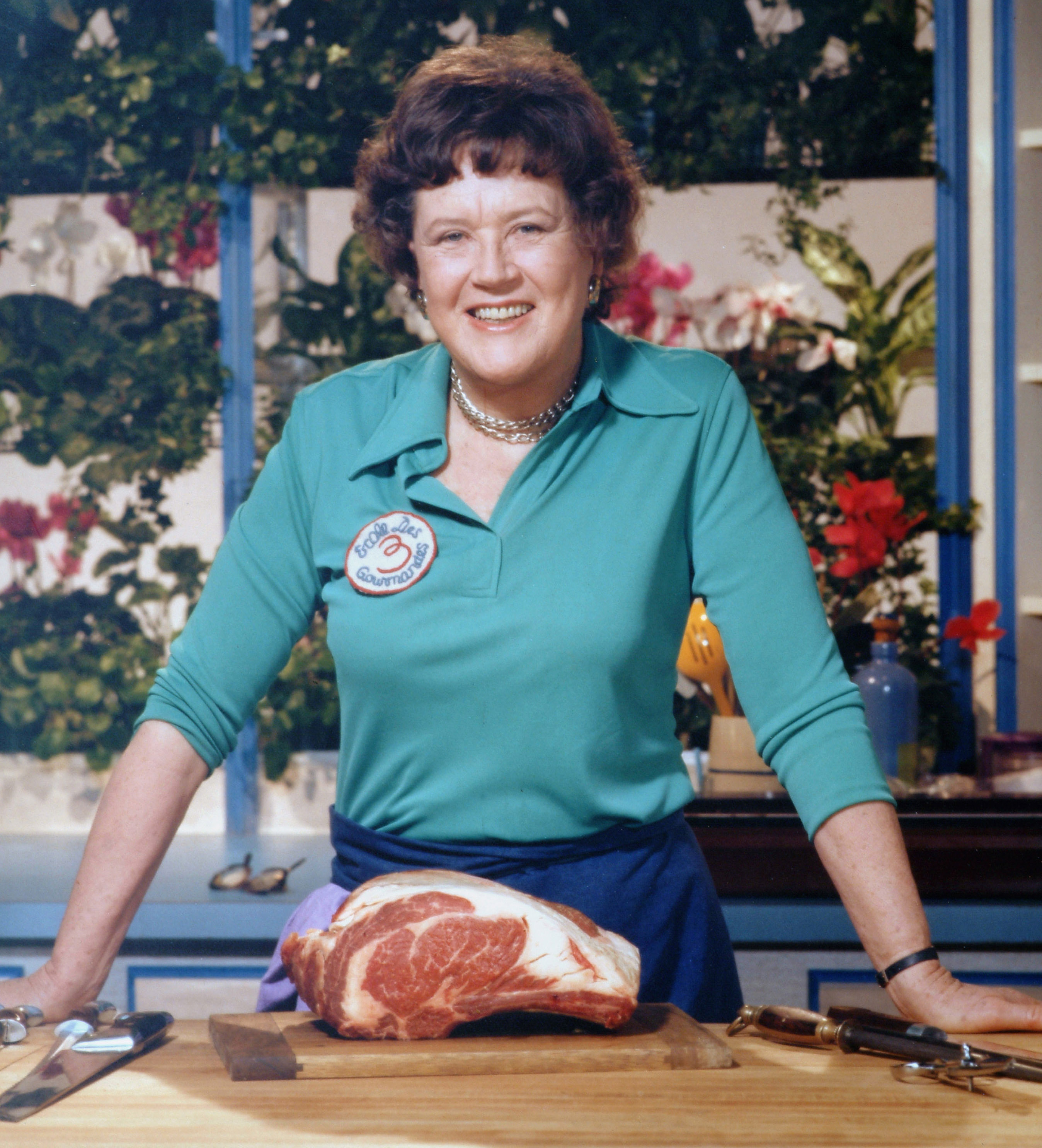 Julia Child Net Worth In 2022 - A Celebrity In The Culinary World