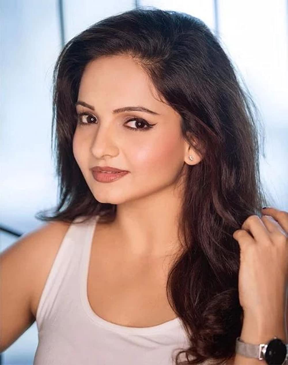 Giaa Manek Net Worth - The Talented Actress Taking The Indian Television Industry By Storm