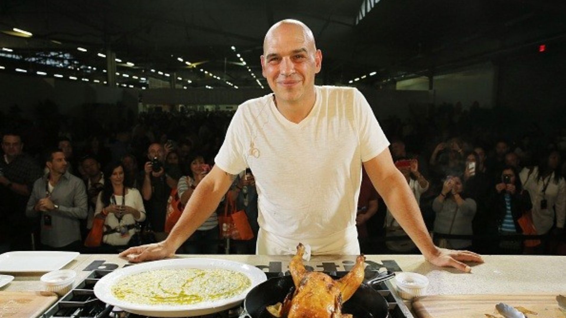 Michael Symon Net Worth - A Journey From Ohio Kitchens To Global Acclaim