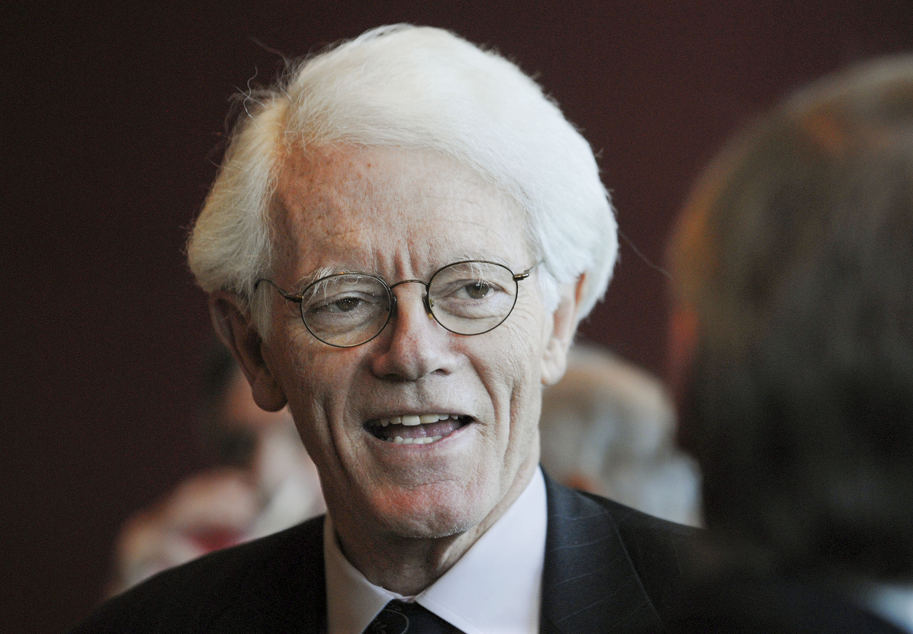 Peter Lynch Net Worth - A Visionary Investor's Journey